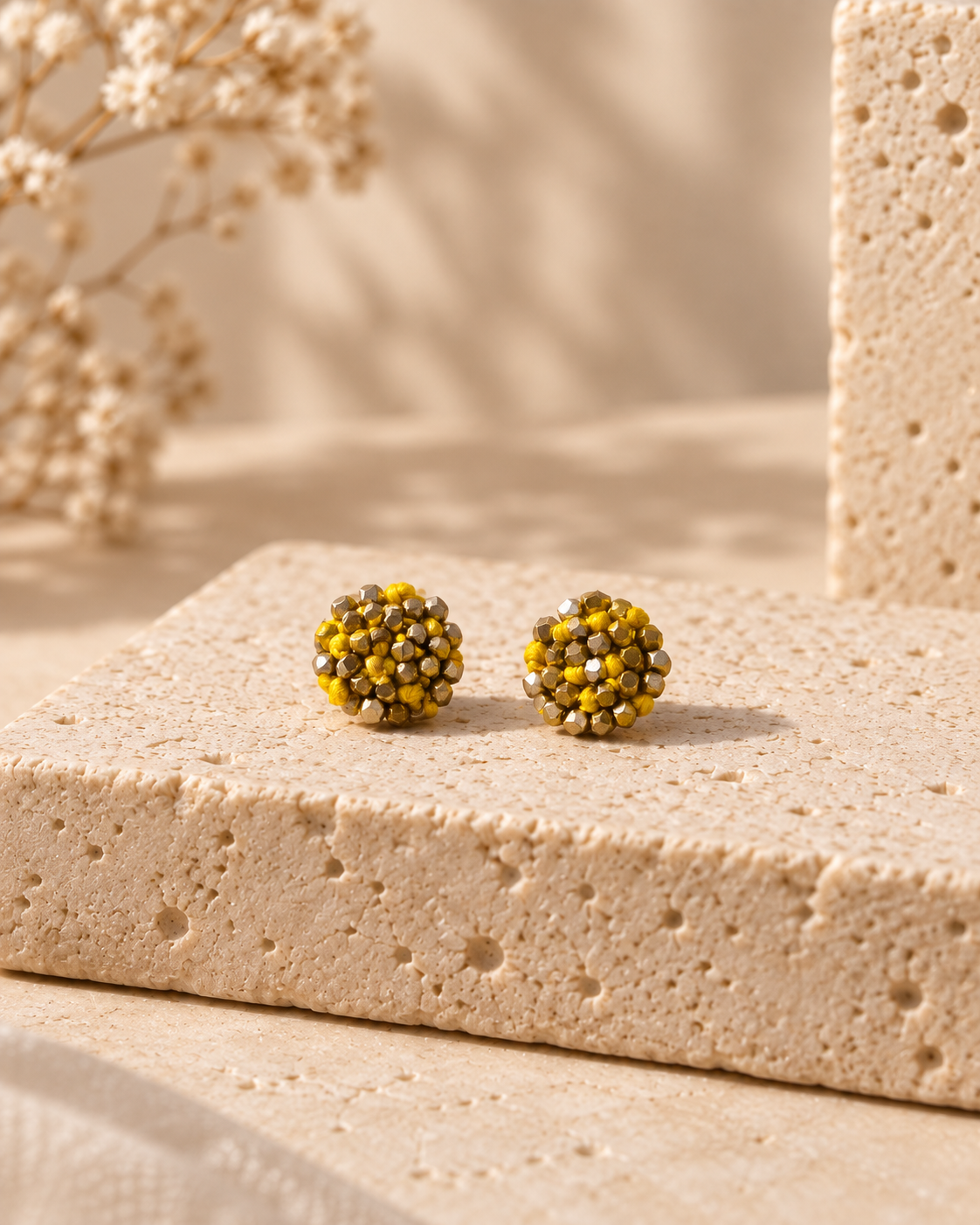 Tantu Combo of 2 – Choker & Small Studs