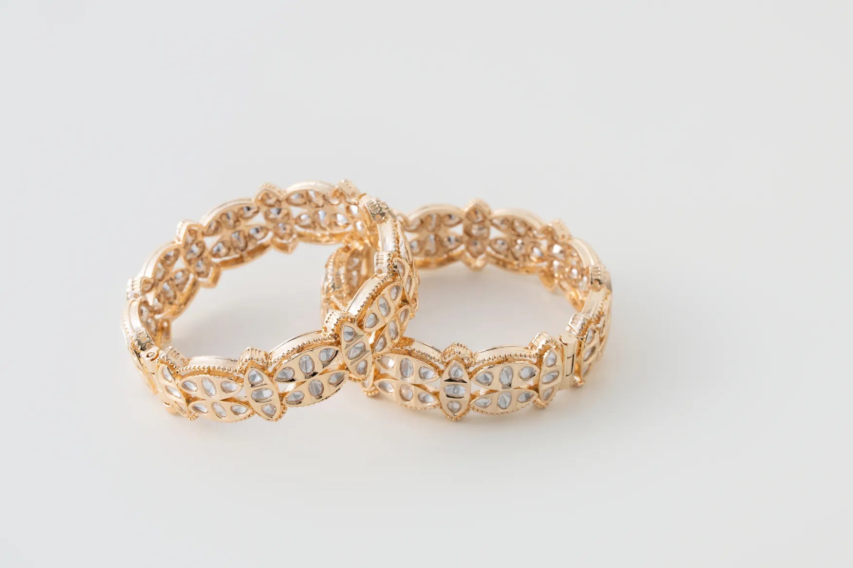 Regal White Kundan Bangles – Handcrafted Brass Jewelry