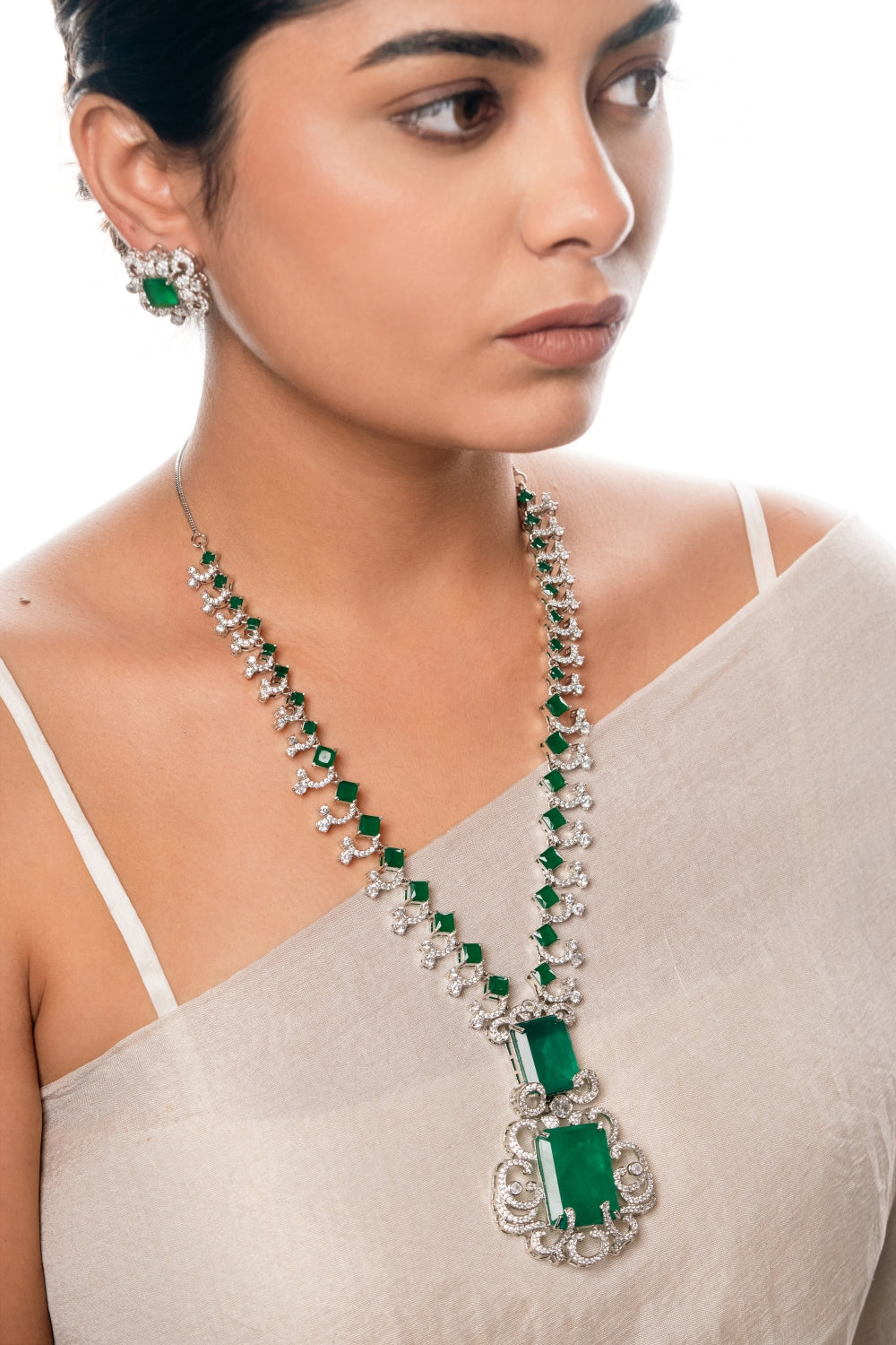 Nita Ambani Diamond Necklace Set – Cubic Zirconia & Emerald