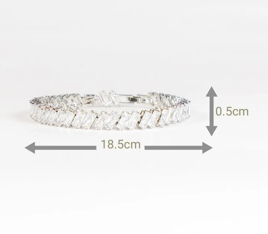 Radiant Elegance: Silver Cubic Zirconia Tennis Bracelet