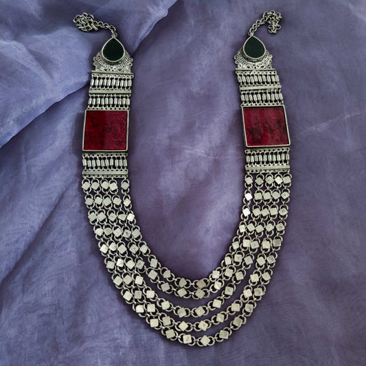 Queen’s Glasswork Necklace