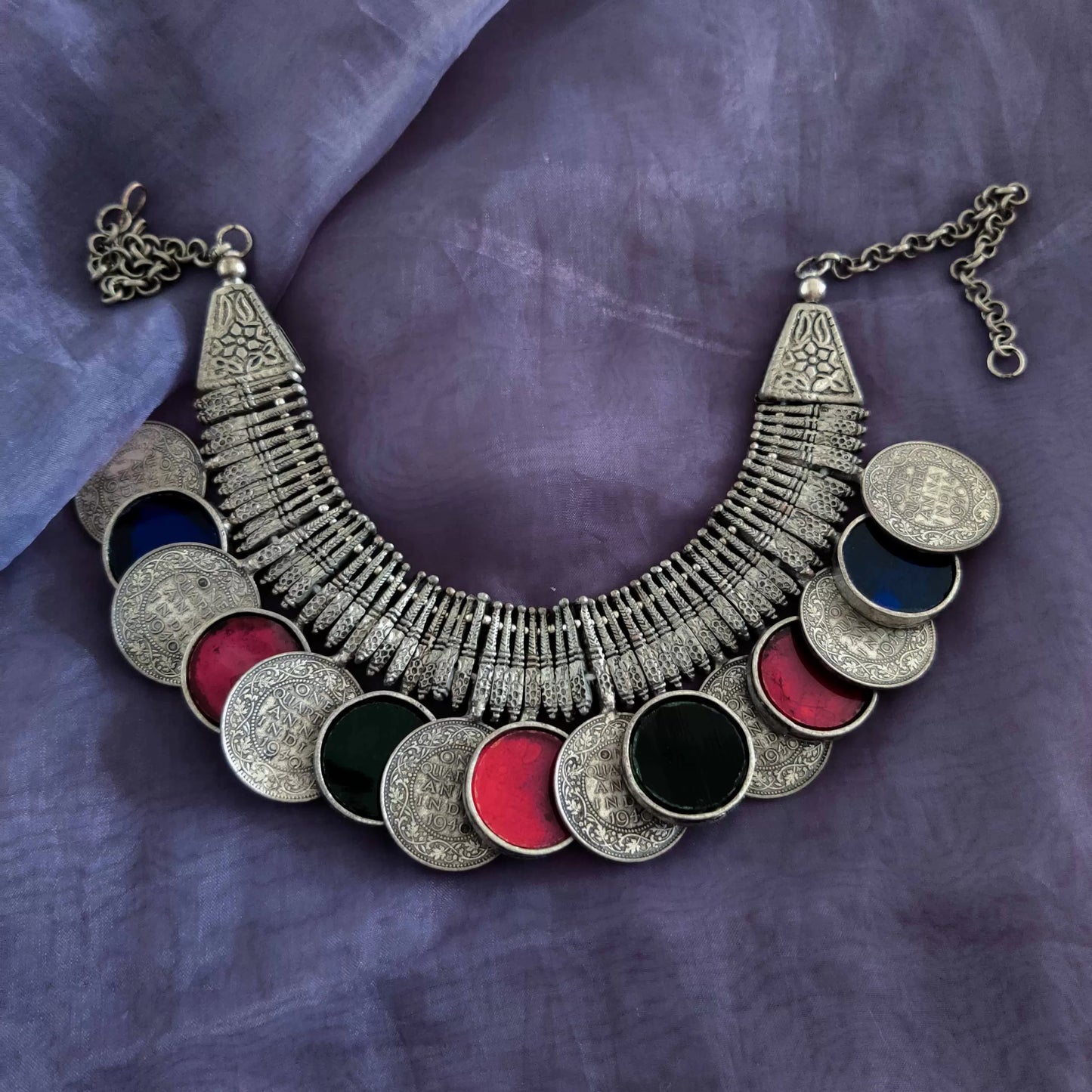 Paisa Glass Choker